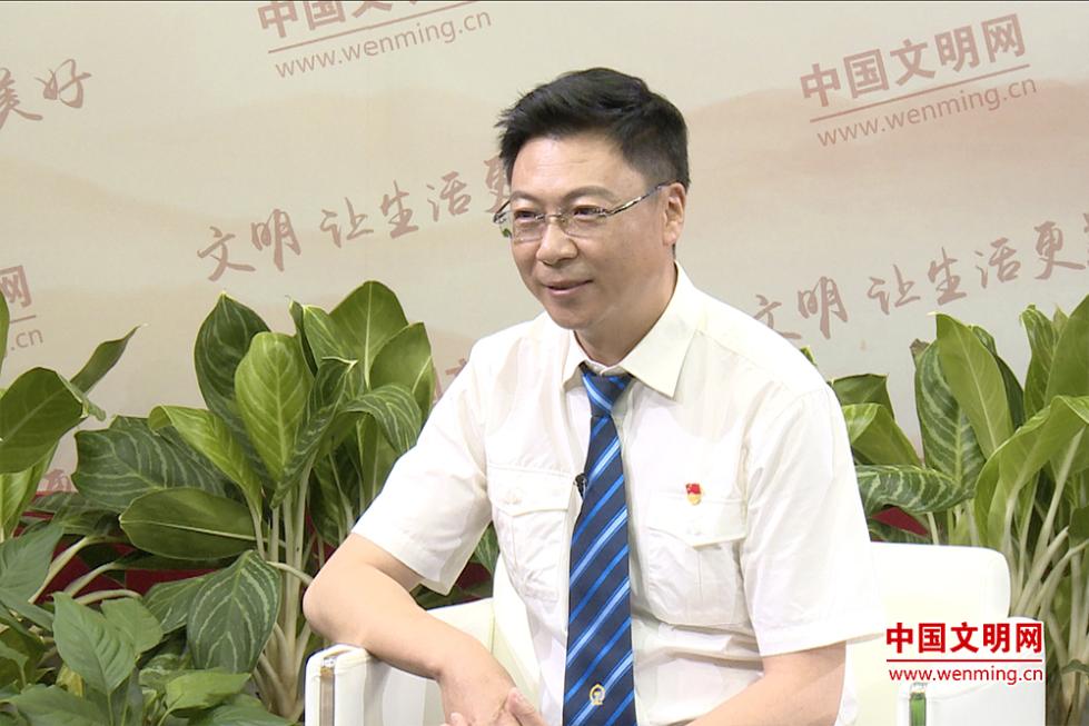 40人对话40年林志刚站在天路源