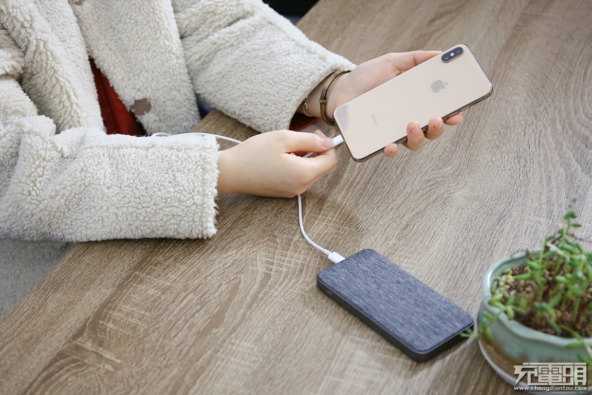 多大功率的移动电源才适合我 Ipad Pro 移动电源 功率 新浪科技 新浪网 多大功率的移动电源才适合我 Ipad Pro 移动电源 功率 新浪科技 新浪网
