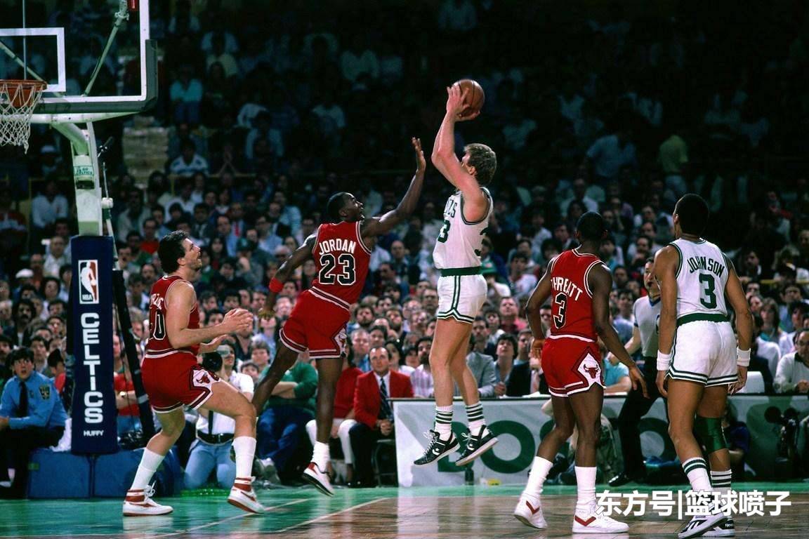 哈登迎来一官方好消息,这回真的超乔丹了,真应