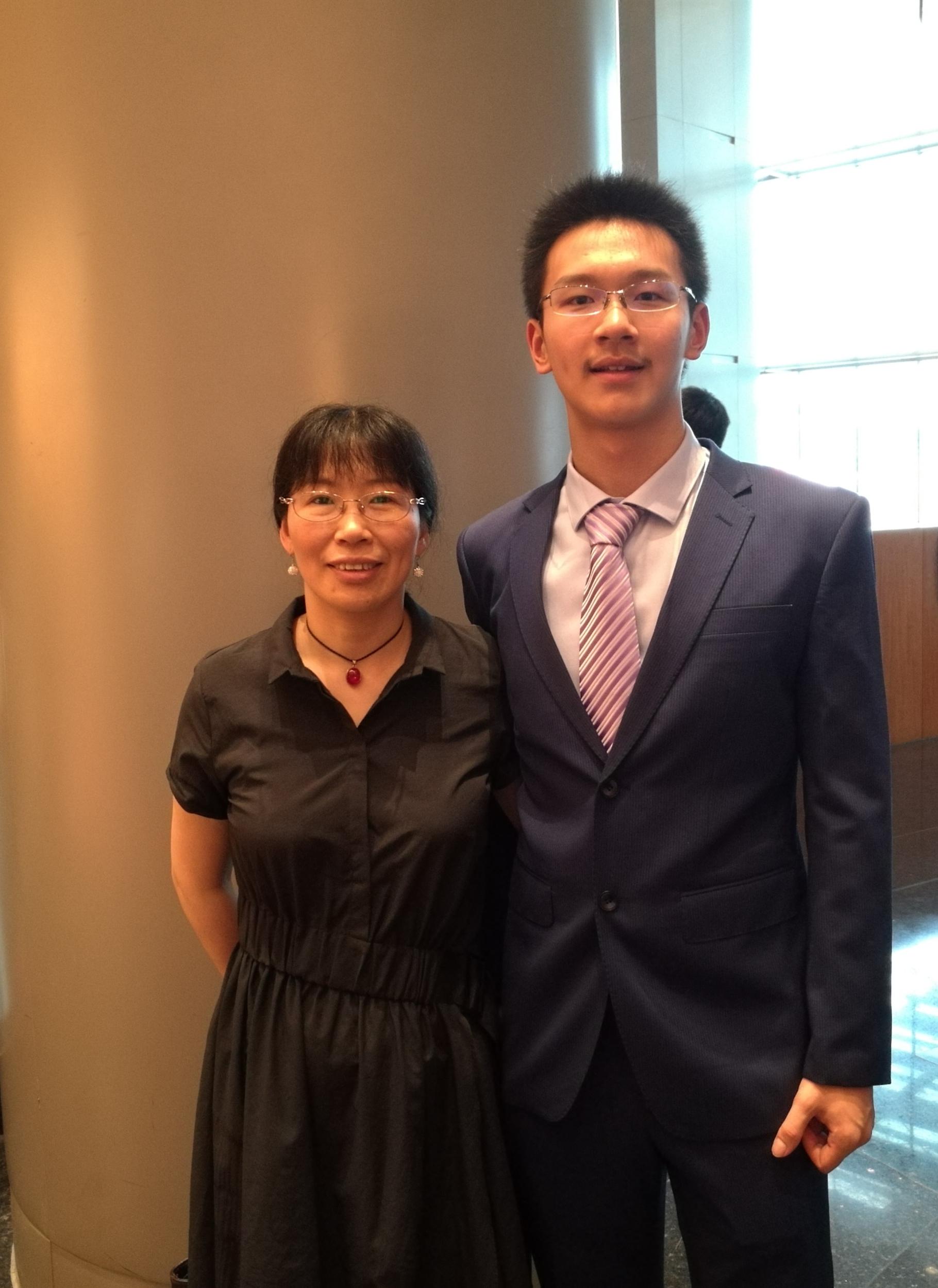 母亲节③|母子在日记本上"对话",耶鲁男孩感恩妈妈的陪伴|耶鲁|张双翼