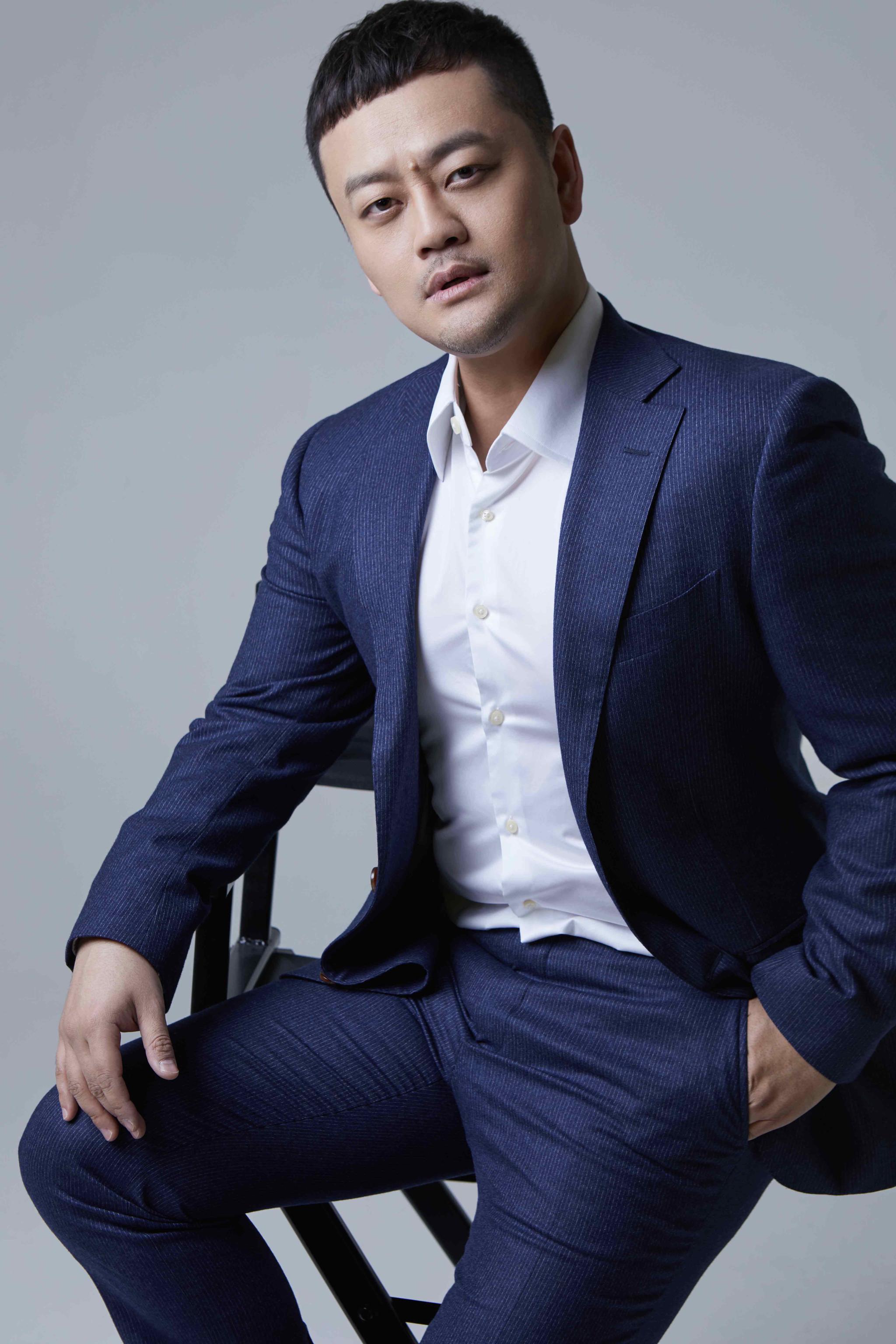 孙斌做客《可凡倾听》播出日逢生日 好友何晟铭为其庆祝