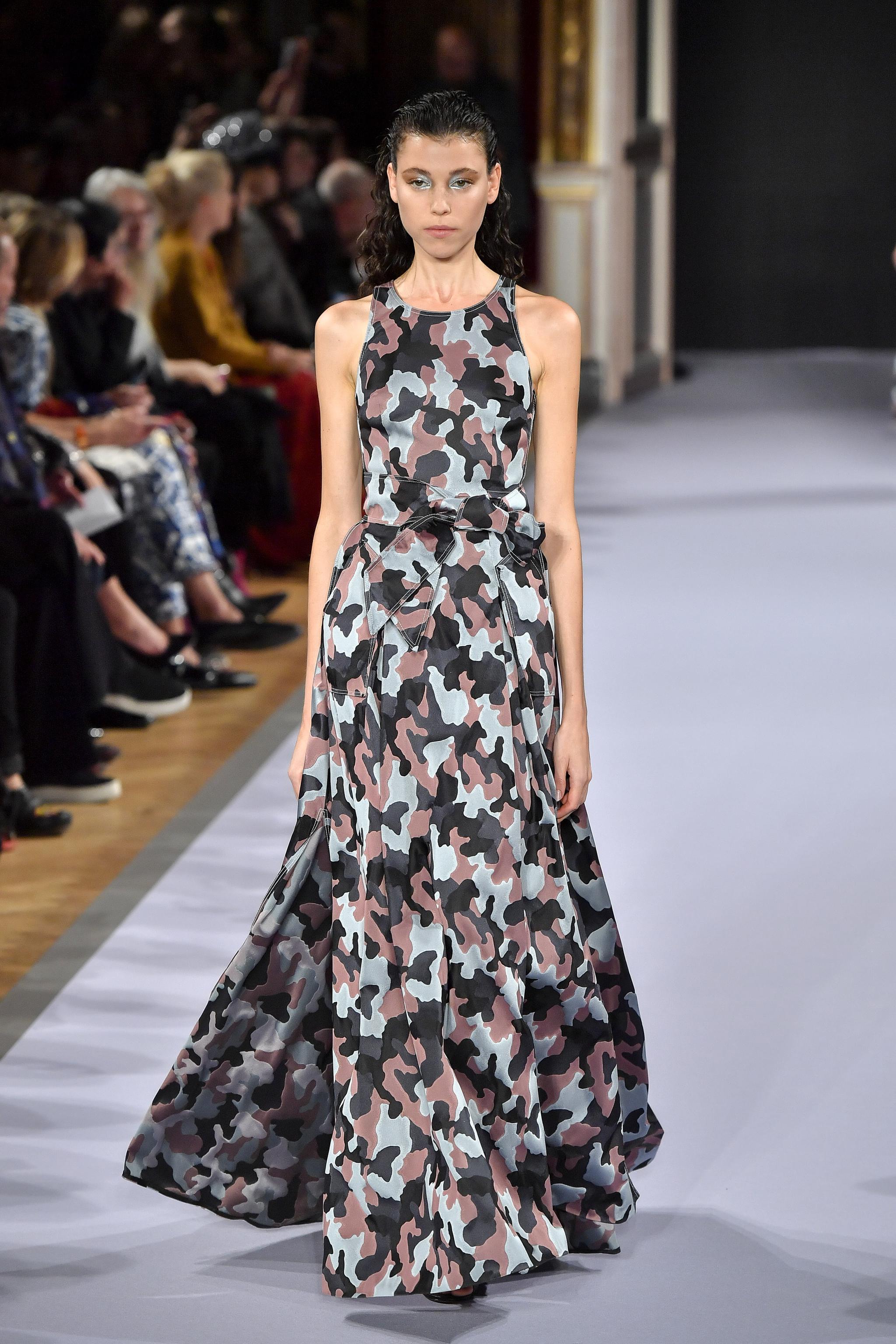 巴黎时装周——塔尔博特·伦霍夫发布春夏女装