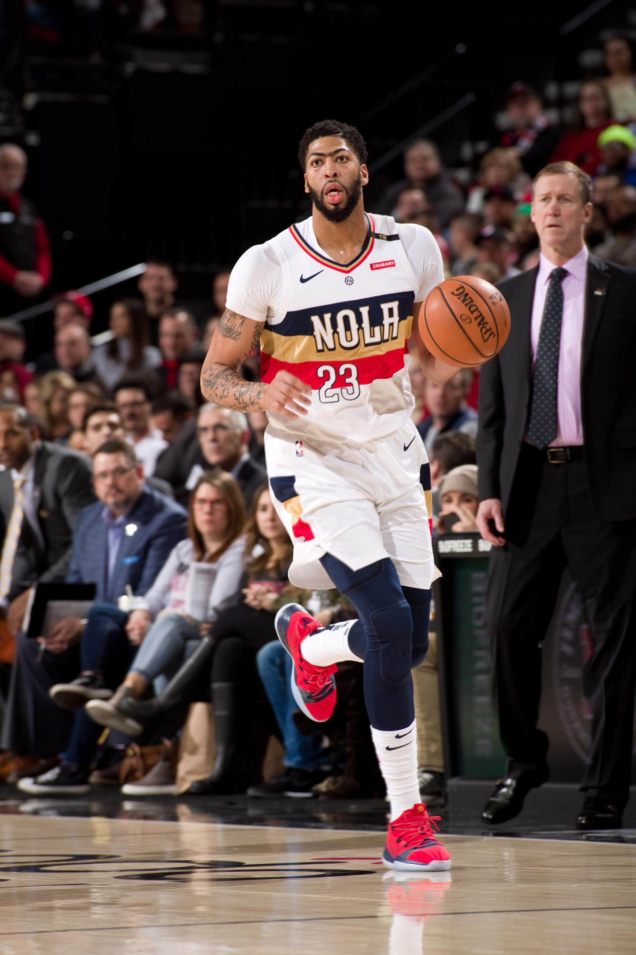 "浓眉"申请转会引哄抢,湖人筹码最多占据上风|安东尼·戴维斯|鹈鹕