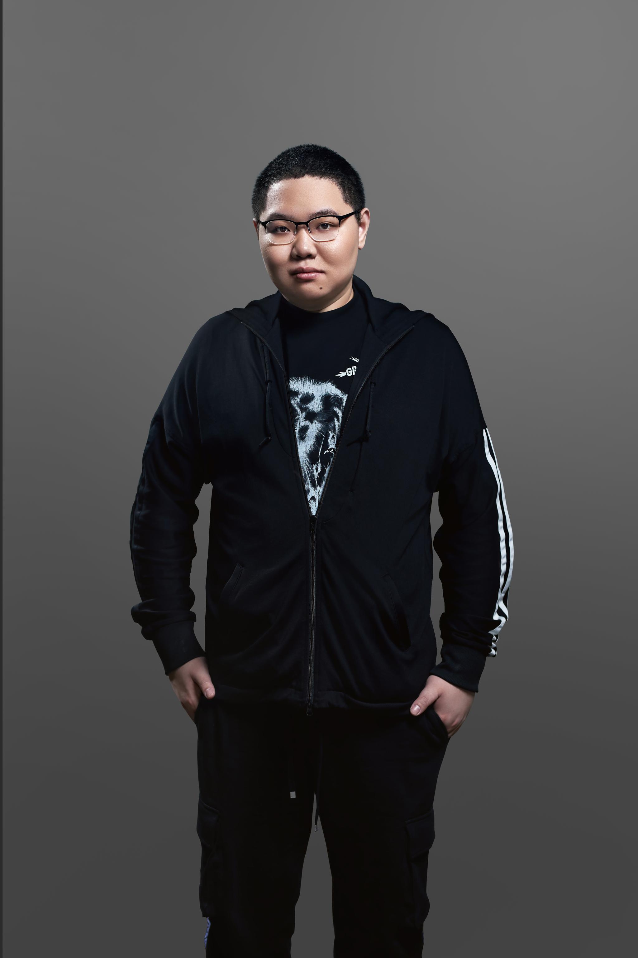 专访|被称为电竞教父,但pdd更想当lpl战队老板|战队|电竞_新浪新闻