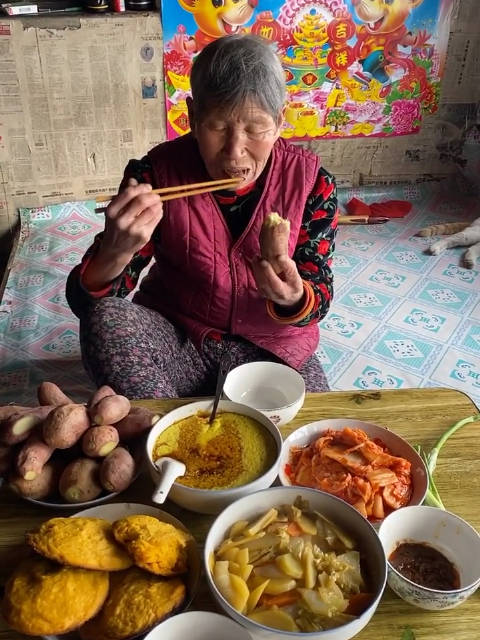 农村孙老太:老妈做的东北农家简单饭菜