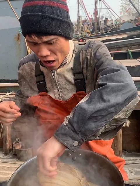 海鲜吃播 海头港傻子 象拔蚌