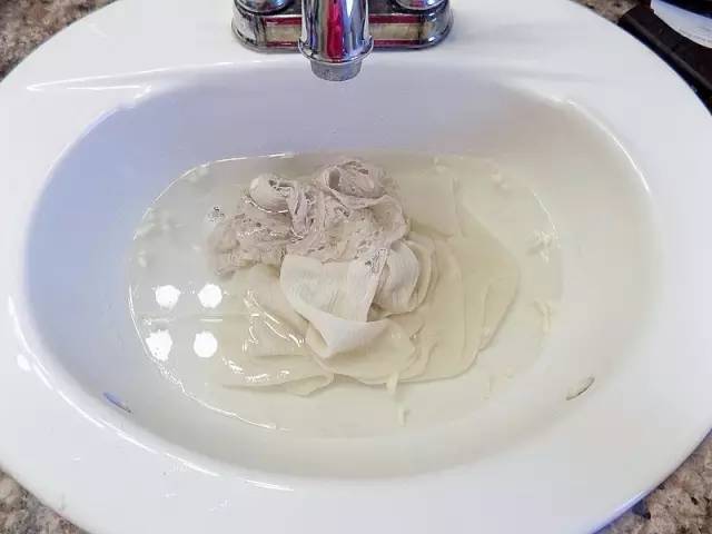 烘干后衣服缩水怎么办 衣服缩水怎么办