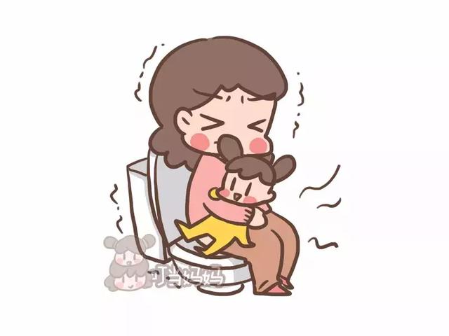 抱着宝宝,单手上厕所,你以为很难吗?这可是宝妈们的必备技能!