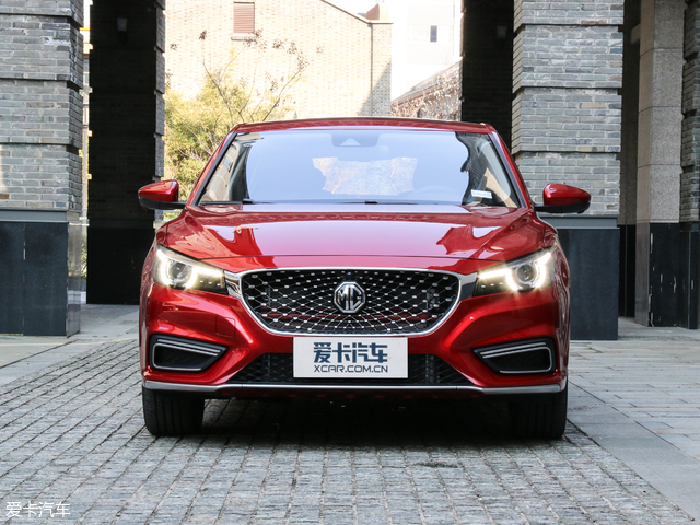 全新名爵6顶配车型上市 售价14.68万元