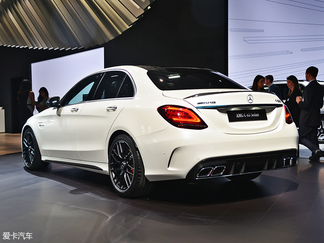 2018纽约车展 奥迪rs5对比奔驰amg c63