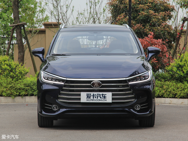 比亚迪宋max6座版上市7991299万元