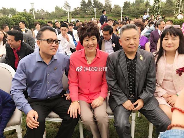 惠若琪婚礼激情长吻1分钟 郎平致辞感动落泪