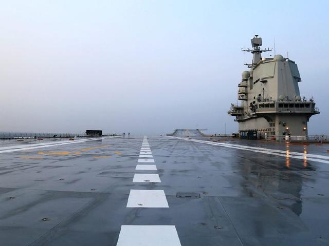 舰体细节一览无余,海军001a航母结束海试返港高清照来了