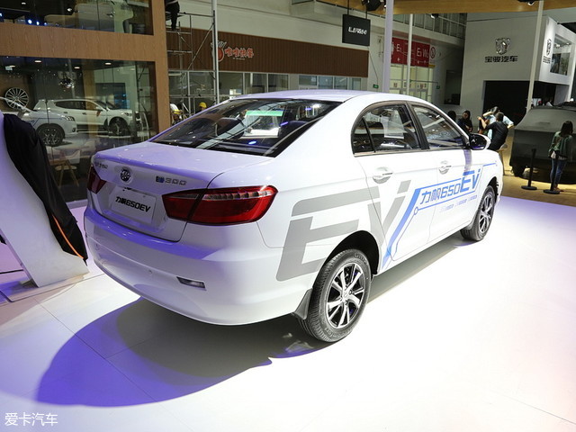 重庆车展:力帆650 ev上市/7.99万起售