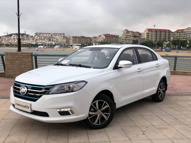 质感提升适合家用爱卡试驾力帆650ev