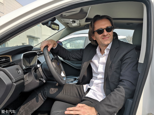 福特高级设计师畅谈领界-新浪汽车