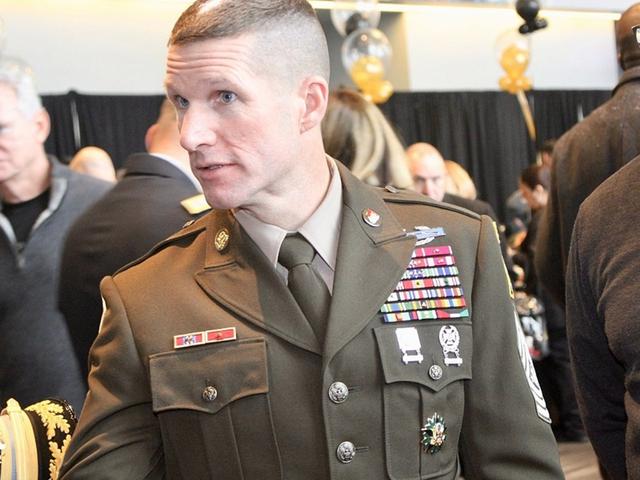 美国陆军将更换新军装,改回二战时期"粉绿"军服