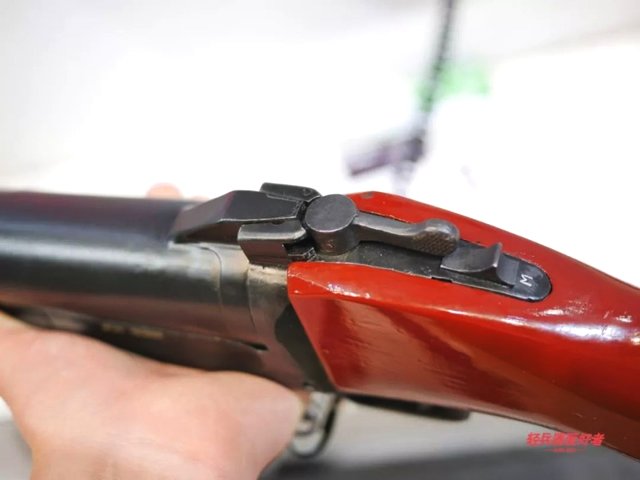 越南轻武器外贸产品首次亮相 各国名枪皆被复制 手机新浪网