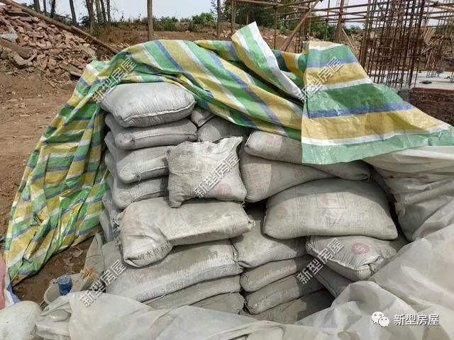 河南农村小伙自建房,水泥从380涨到520!房建到