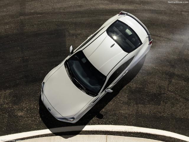 再次开始销售的斯~巴鲁brz,这台车值得购买吗?