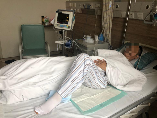 髋关节|手术_新浪新闻