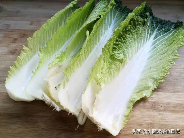 醋溜白菜帮,多加这一步,白菜脆嫩多汁更入味,出锅后比肉都过瘾