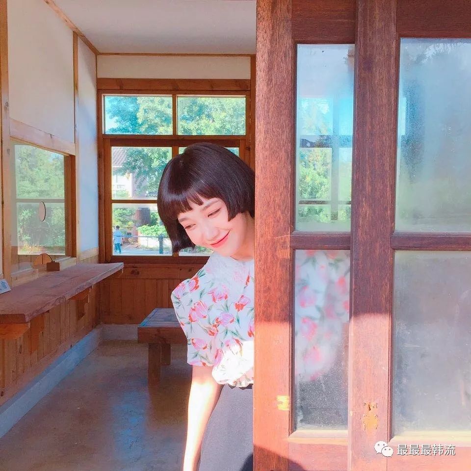 一日偶像 | 郑恩地的短发造型太喜感了吧?yg对他们真的不上心