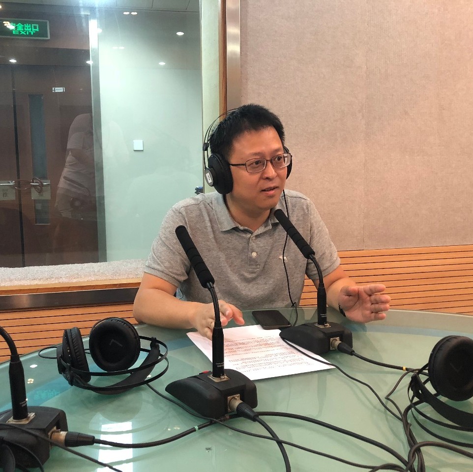 陆军军医大学新桥医院全军血液病中心主任,长江学者特聘教授张曦