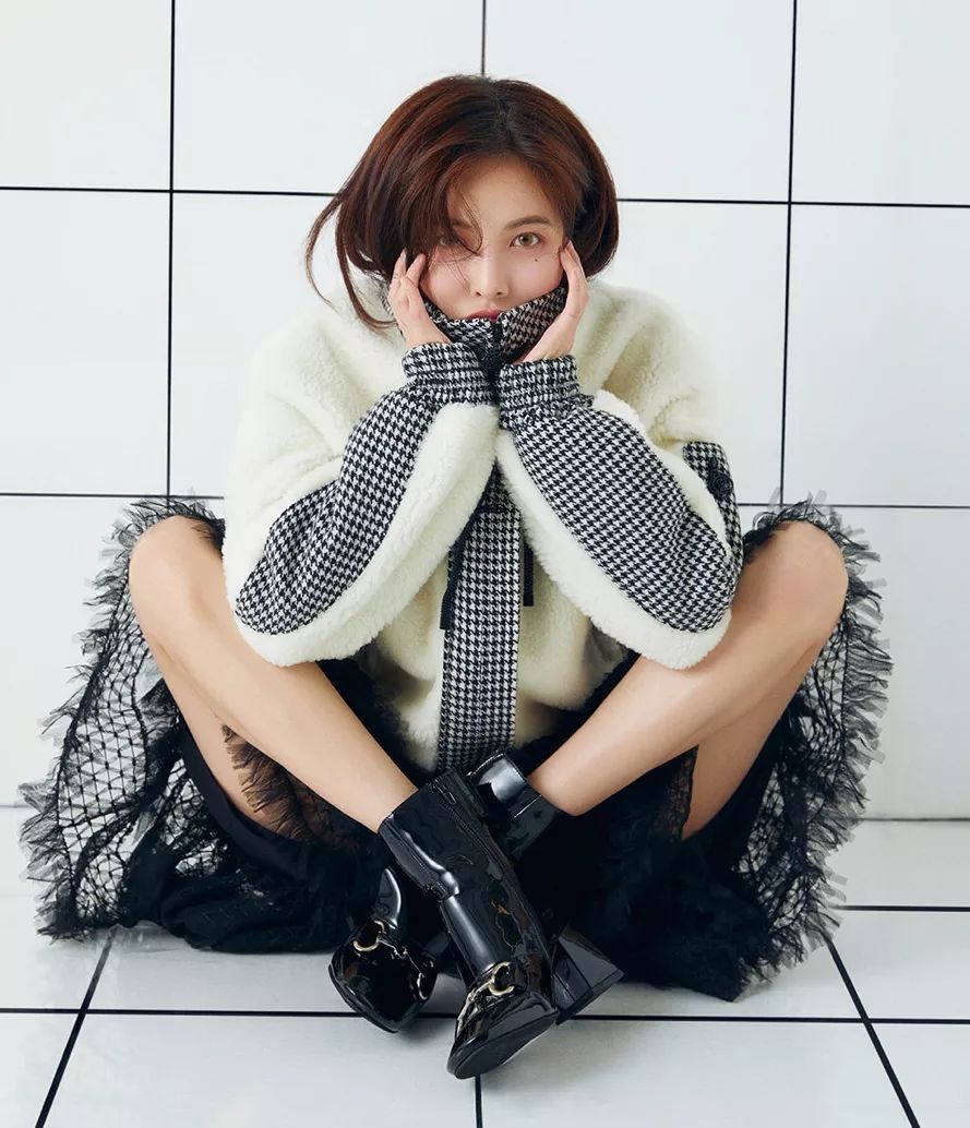 这次似乎擦过了边.|金泫雅|liphip_新浪新闻