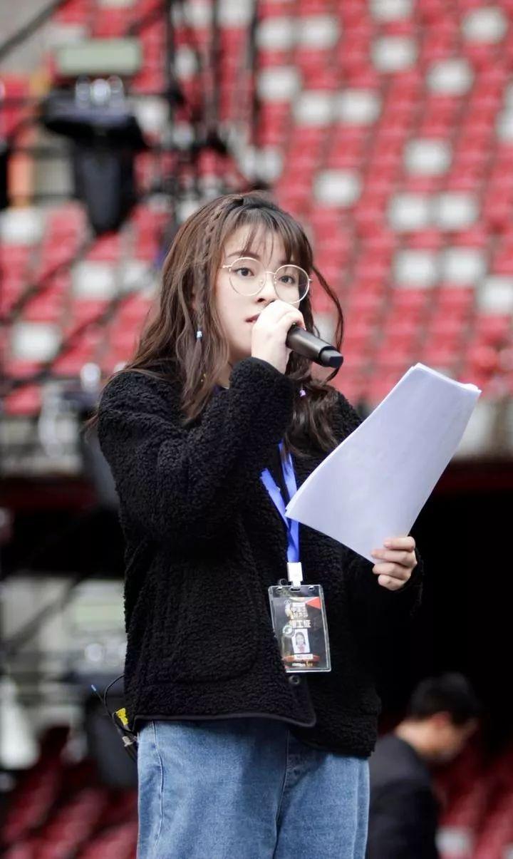 老师都错乱了,这样的嗓音怪不怪