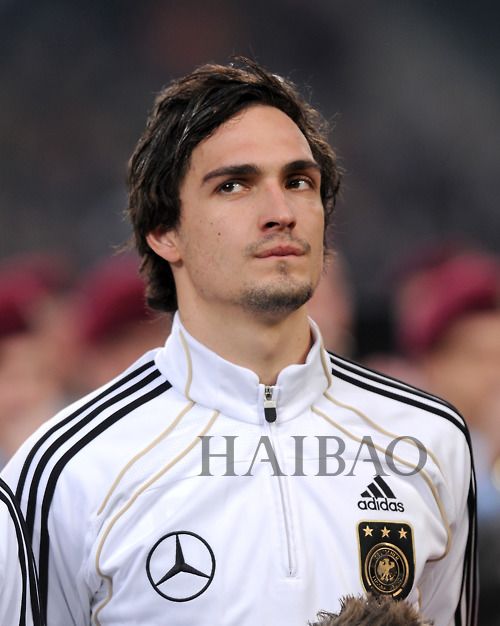 外围足球算法:鼻血| 世界杯球员这么帅你舍得早