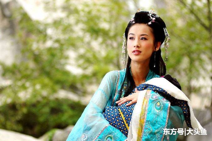 古装剧抱孩子的明星陈意涵没默契她年龄最小最优雅大方