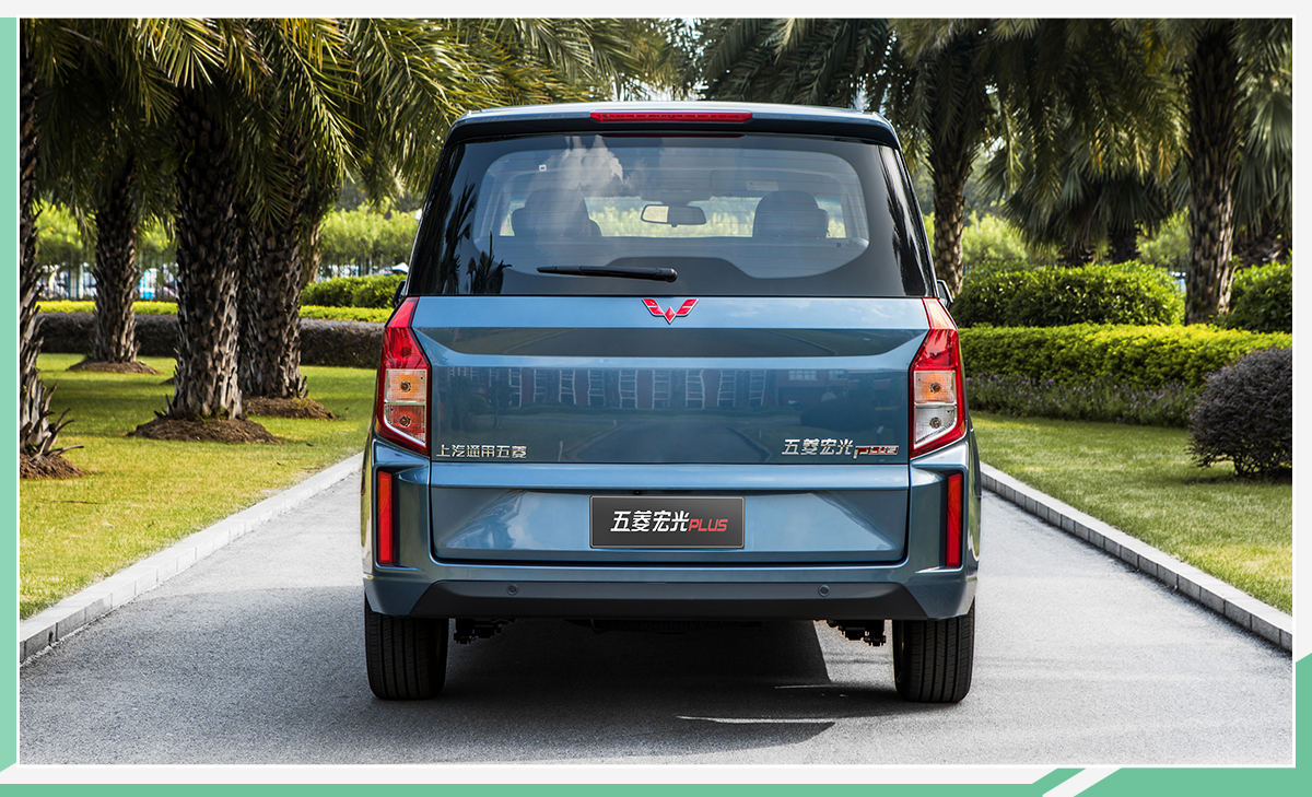 五菱宏光PLUS实车曝光 尺寸全面加大/于10月上市