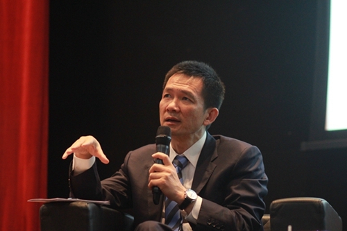 查道炯主讲了中国与东南亚之间的关系,以及两国之间开展南南合作的新