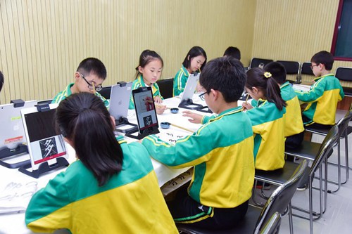 人工智能助力书法进校园 推进中小学书法教育