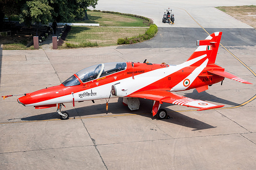 资料图片：印度空军表演队使用的“鹰”教练机。（图片来源于网络）