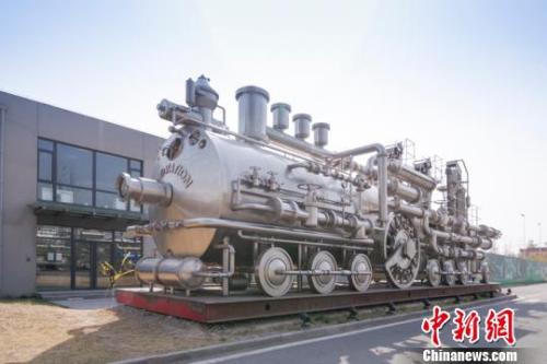 优势服务业促进北京经济增长(资料图)。 贾天勇 摄