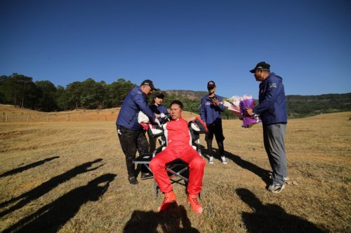 李奇龙上演飞车传奇飞越756米创三项第一