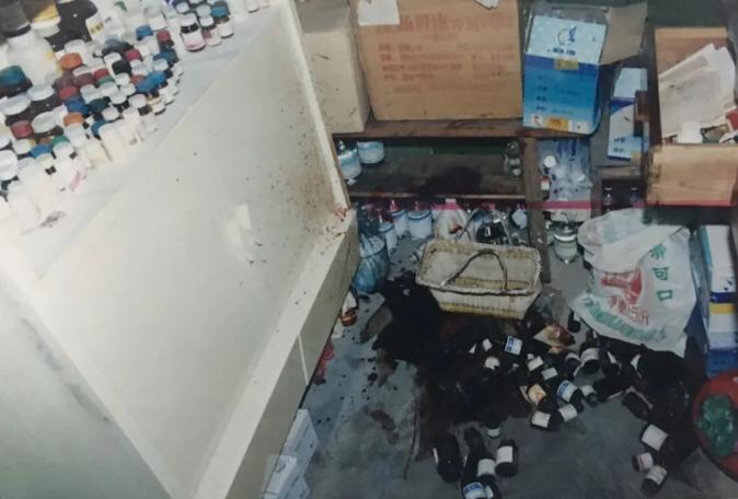 退休医生夫妇19年前惨死家中,家属维持现场至今真凶终落网|命案|嫌疑