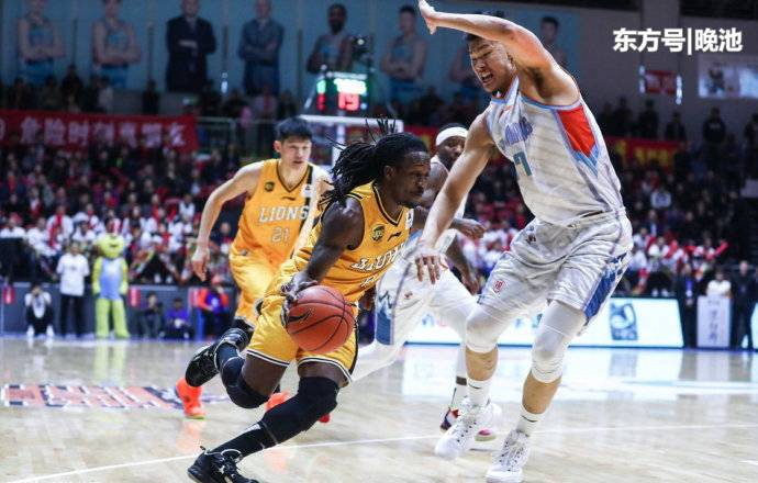 1\/4决赛第4轮上演焦点战 广厦战新疆 央5直播_