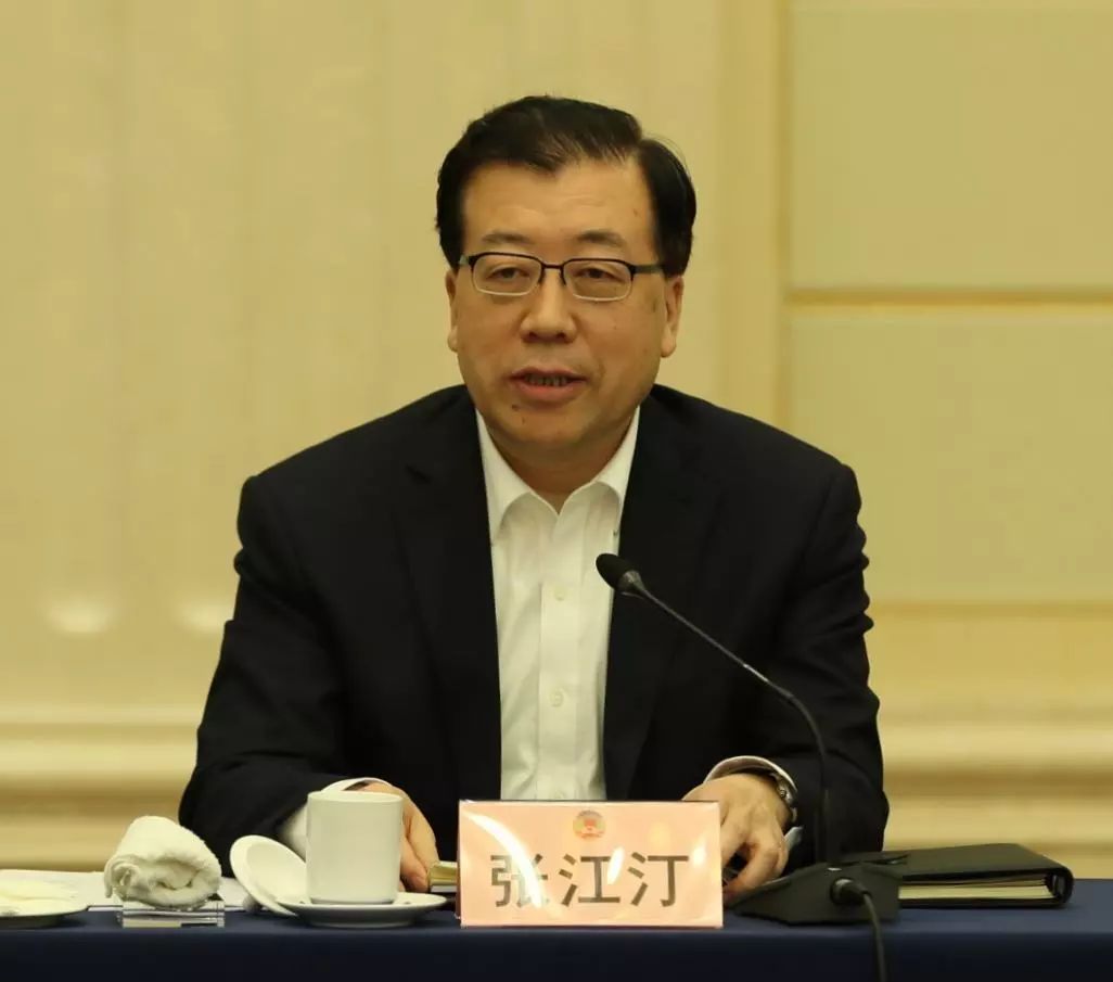 长安街知事(微信id:capitalnews)注意到,张江汀此前任青岛市委书记