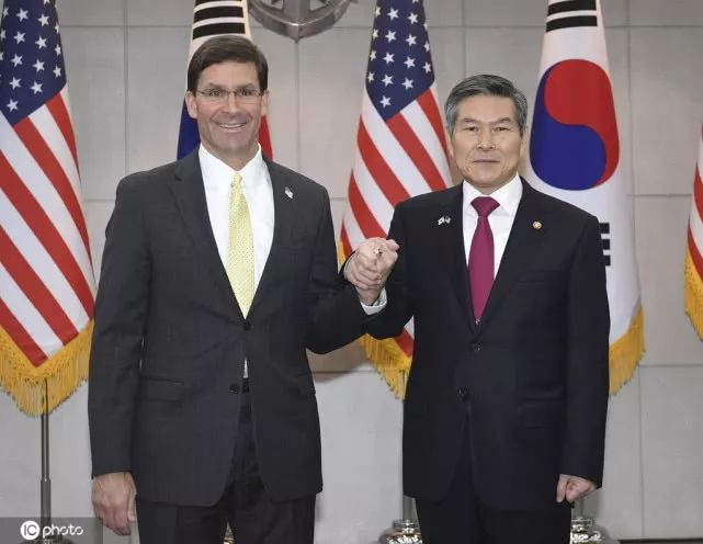 美防长埃斯珀15日与韩国防部长官郑景斗在首尔会面 图源:IC photo