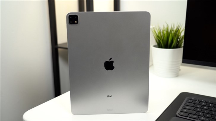 苹果iPad Pro机模曝光 配备12.9英寸屏幕+后置三摄
