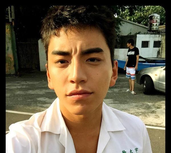 23岁一夜爆红火遍亚洲王大陆的魅力可不止帅这么简单