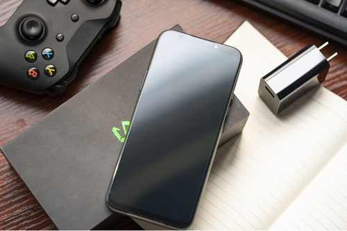 黑鲨游戏手机2评测手游王者既稳又狂的全方位进化