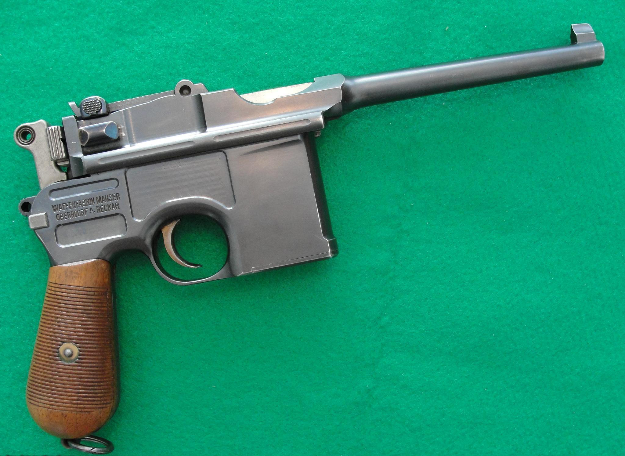 星球大战中的韩索罗配枪拍出55万美元天价