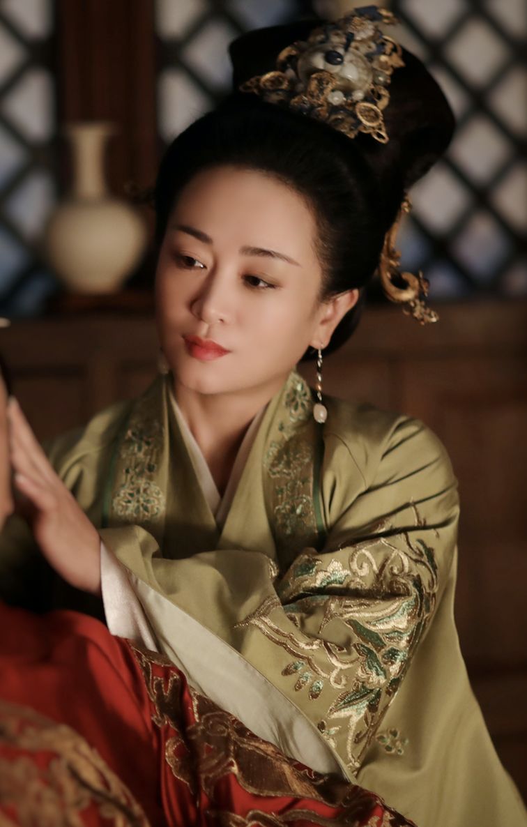 这位沈皇后不是《西游记后传》里的碧游吗?