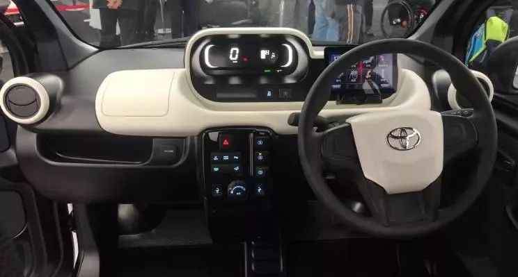 丰田竟造了辆“老乐头”？满电续航100公里，极速不过60