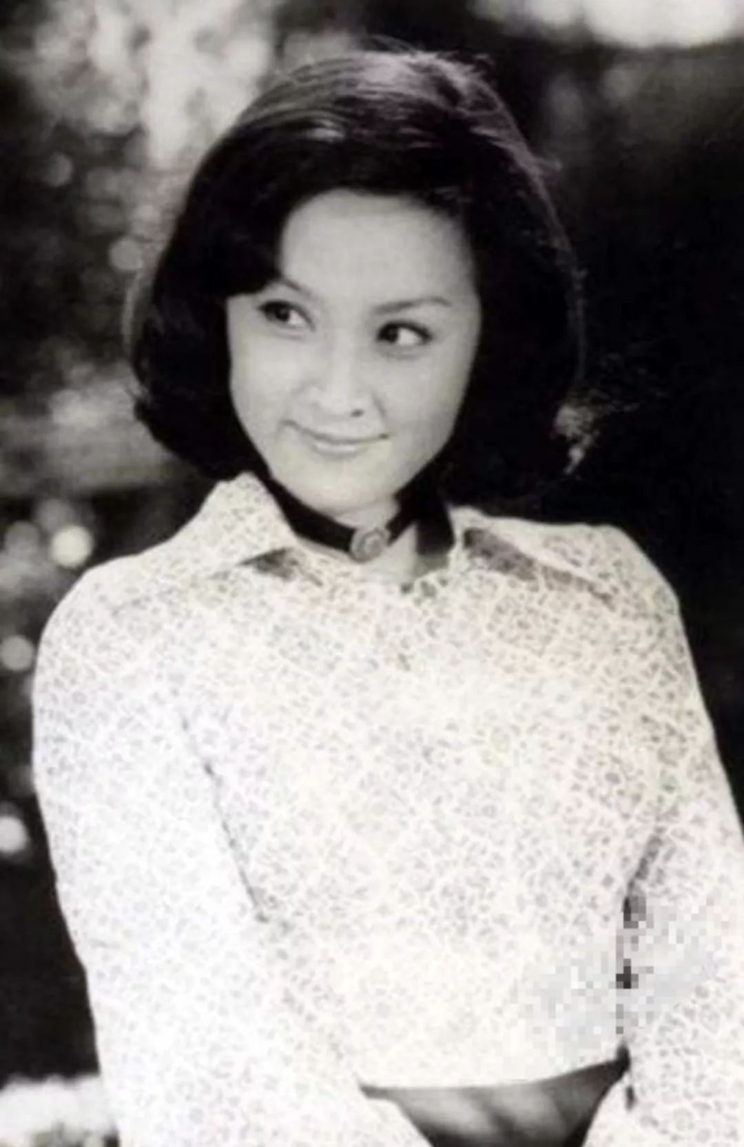 在60年代是台湾第一当红女星,"盛世美颜"都不为过.