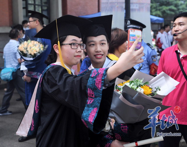 广雅中学举行高三毕业冠冕礼